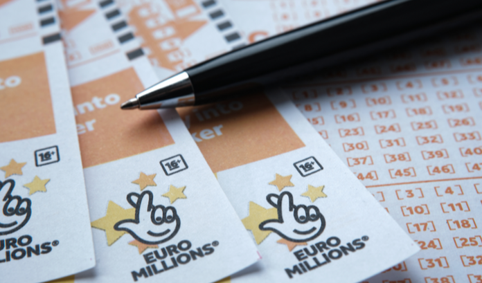 Pemenang Lotere Nasional Inggris memecahkan rekor jackpot EuroMillions