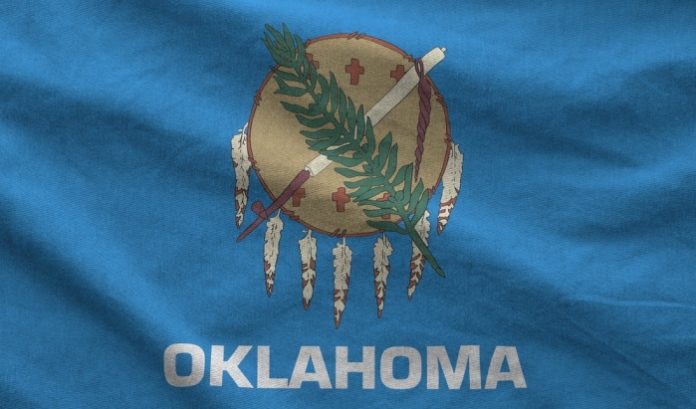 A photo of the Oklahoma state flag